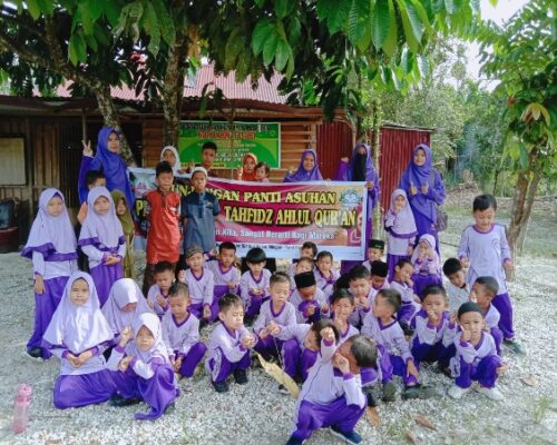 KEGIATAN KUNJUNGAN KE PANTI ASUHAN KEGIATAN KUNJUNGAN KE PANTI ASUHAN
